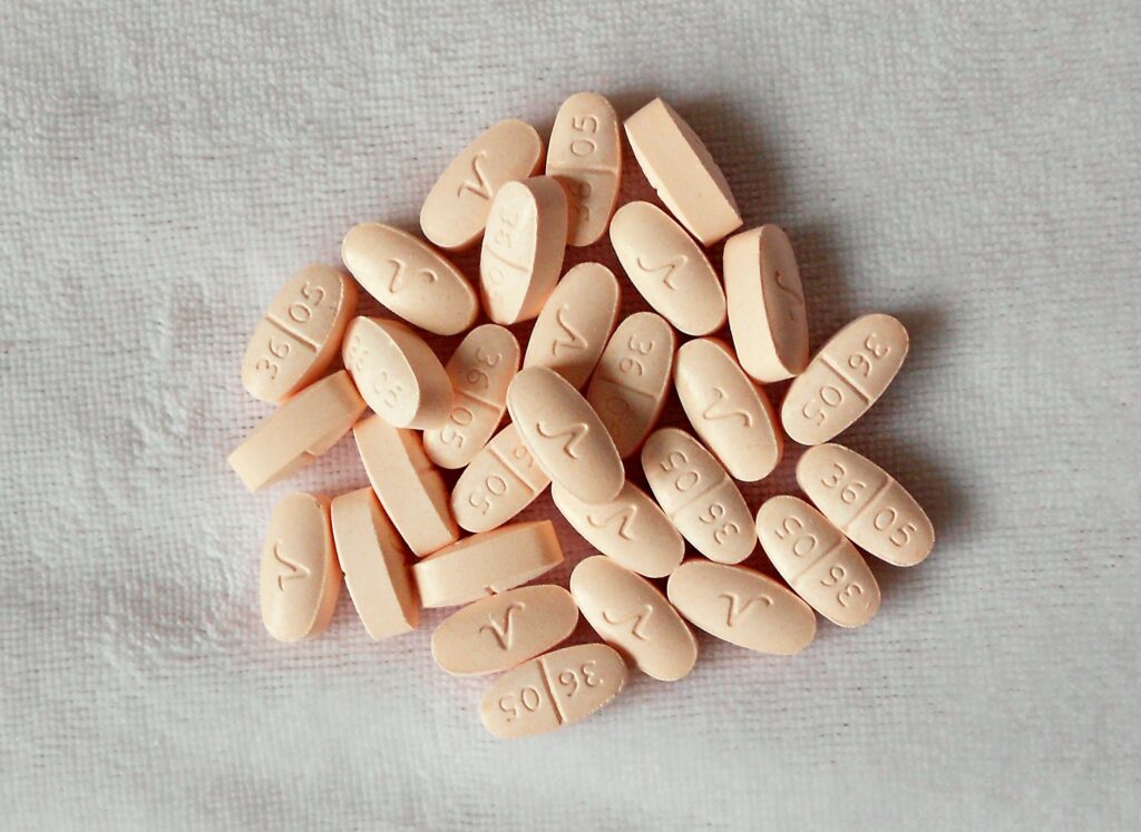 Hydrocodone tablets